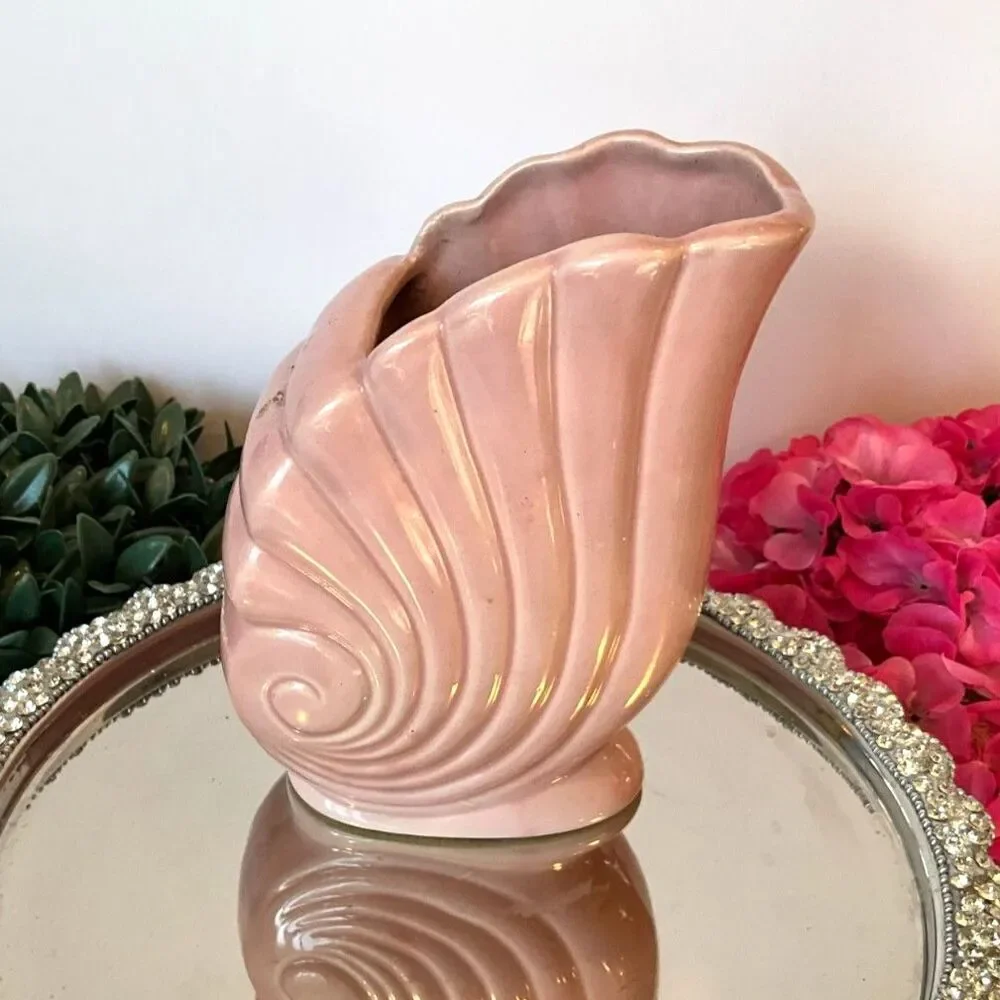 Vintage USA Pottery Pink Cornucopia Shell Planter so pretty
